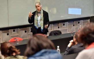 Eleonora Villegas realizó charla sobre formación de profesores